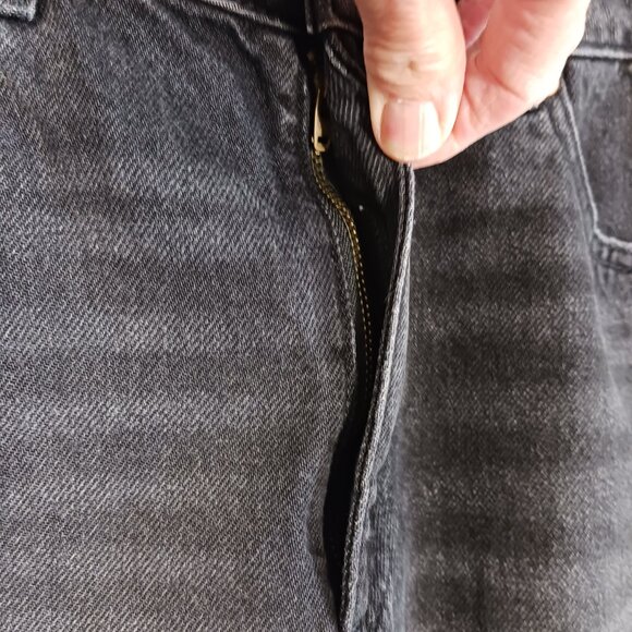 Garage Denim, Mom High Rise, Black, Distressed, Denim Shorts, Size 29, Grunge - Picture 6 of 15